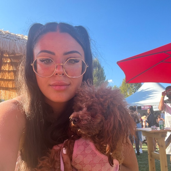 Meet your Posher, Florencia - Picture 1 of 1